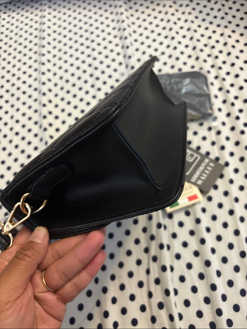 2pc Valentino Orlandi Crossbody
Diamond Quilt Bag NWT - Picture 11 of 16